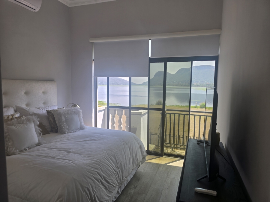 4 Bedroom Property for Sale in Ifafi North West